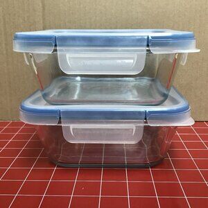 2 Glass Snapware 4 Cup Food Storage Containers
